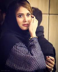   
الخطابة
أم
هنادي

 